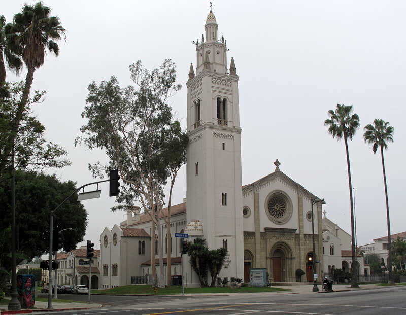 Wilshire United Methodist Church, 4350–4366 Wilshire Blvd., in the Mid-Wilshire neighborhood of Los Angeles. Los Angeles Historical-Cultural Monument #114. Designed by Allison &amp;amp; Allison, dedicated 1924.