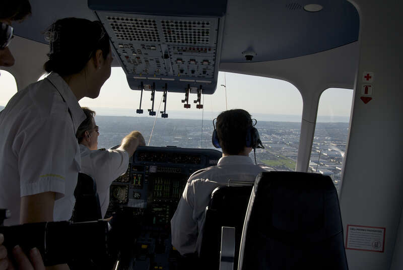 Zeppelin pilots get a good laugh at how hard blimp pilots have to work to land