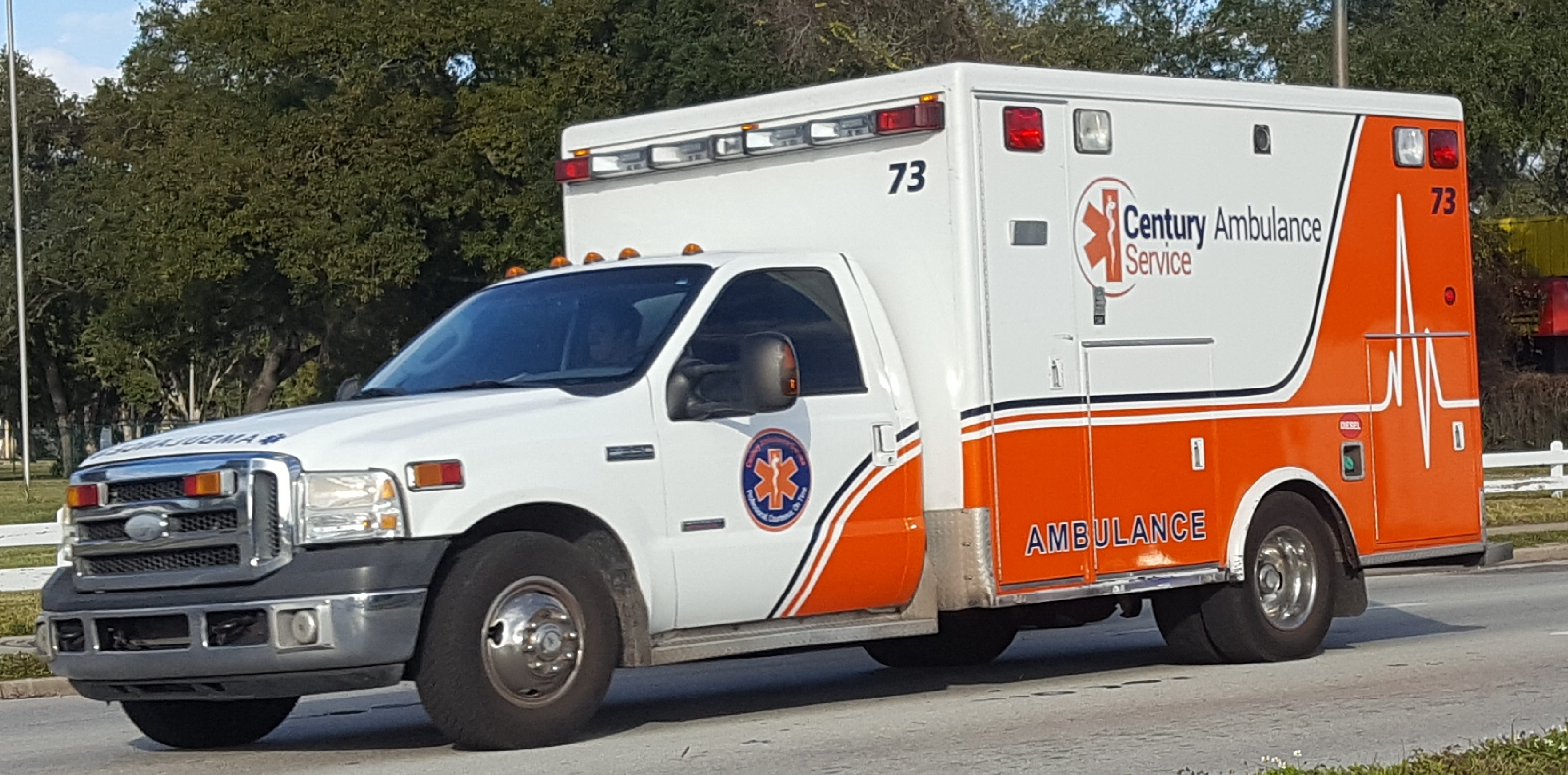 2005-2007 Ford F-350 Super Duty ambulance photographed in  Kissimmee , Florida, USA.