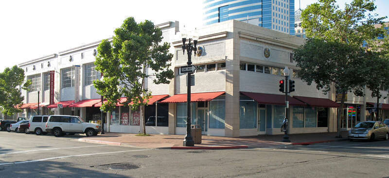 w:National Register of Historic Places listings in Alameda County, California.
10th St Market, 901-921 Washington St, Oakland, CA. Photographed from the southeast corner of Washington and 9th Sts. 






This is an image of a place or building that