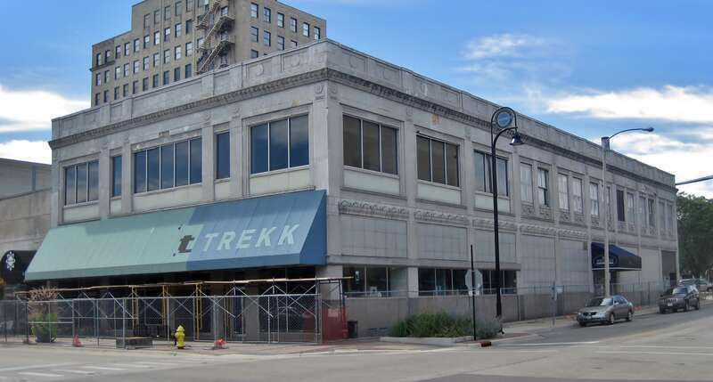 134 North Main Street in the West Downtown Rockford Historic District (1928).






This is an image of a place or building that is listed on the National Register of Historic Places in the United States of America. Its reference number is