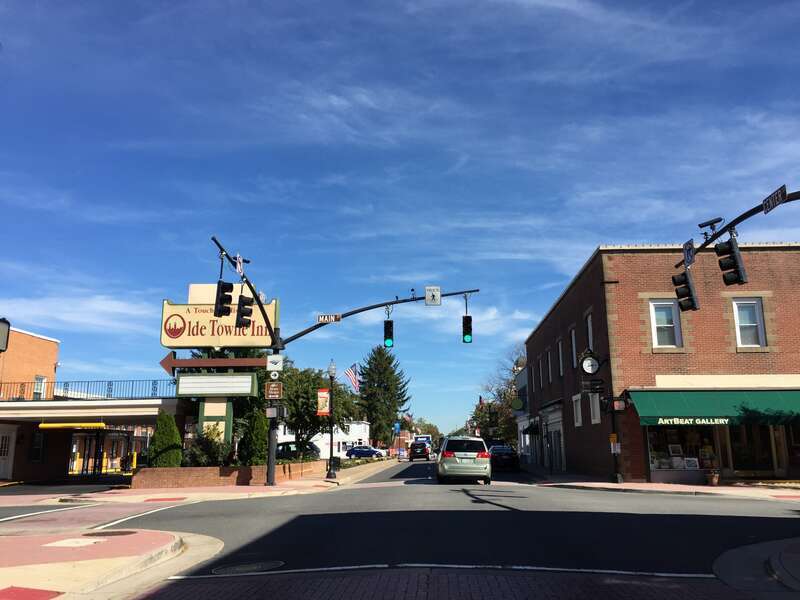 View north along Virginia State Route 28 (Center Street) at Main Street in Manassas, Virginia