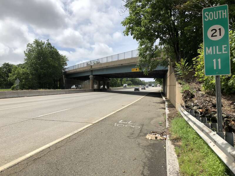 View south along New Jersey State Route 21 (McCarter Highway) just north of Exit 10 in Passaic, Passaic County, New Jersey