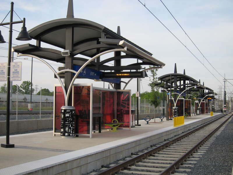 The 25th Street LYNX Blue Line Station, facing northeast.