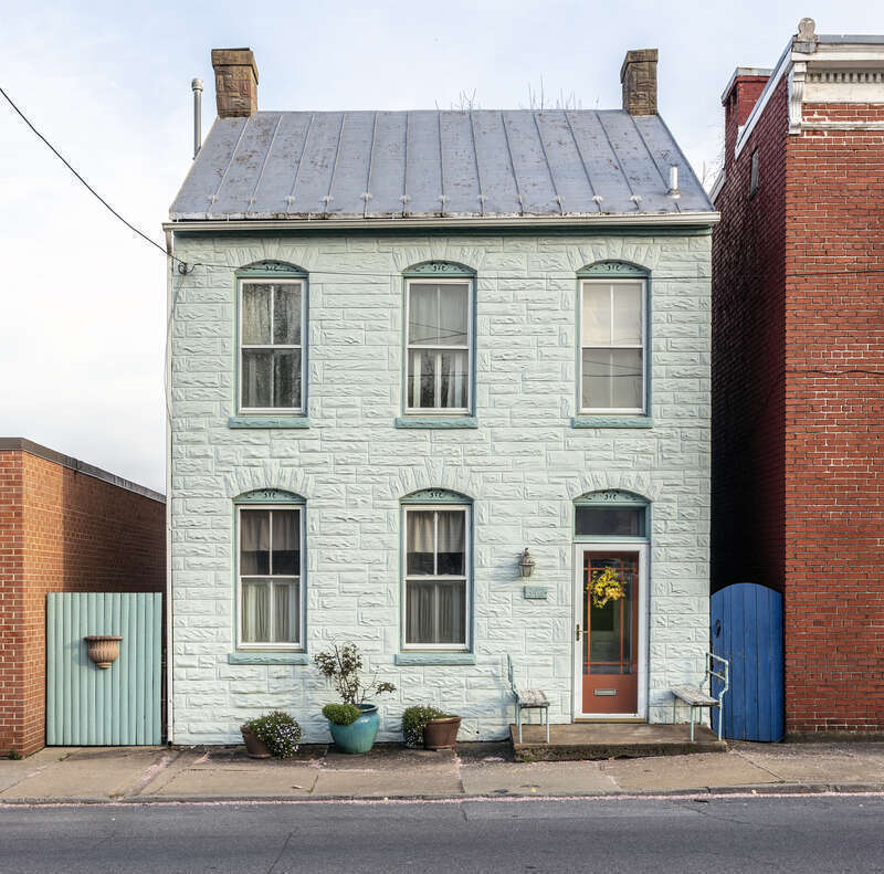 House at 342 East Church Street, Frederick, Maryland, USA. The surface is painted Formstone.