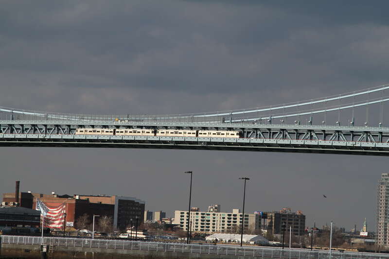 A 4-car PATCO train crosses the Benjamin Franklin Bridge in January 2012