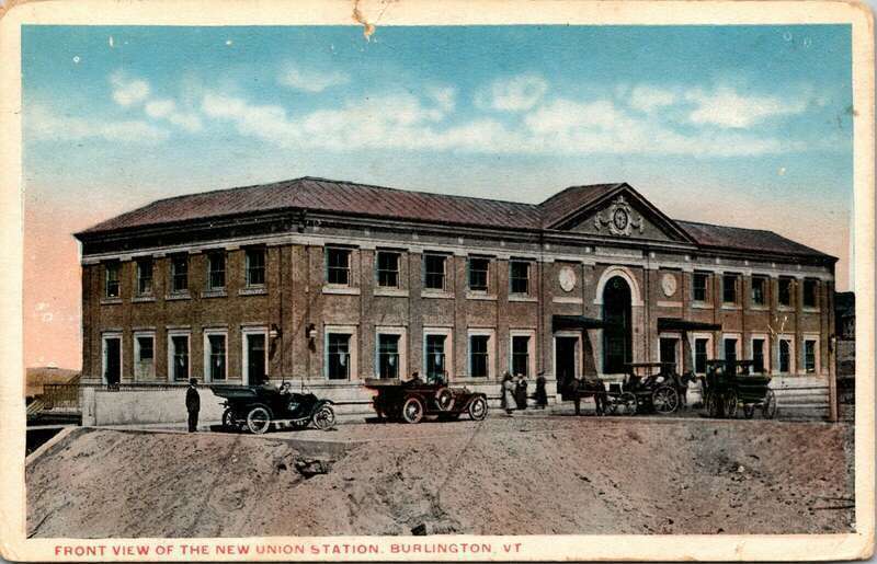 White border postcard of Burlington Union Station, postmarked 1917