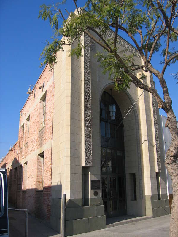 More information on the Citizen Building is available on &amp;lt;a href=&quot;http://www.culvercity.org/Visitors/CulverCityHistory/CitizenBuilding.aspx&quot; rel=&quot;nofollow&quot;&amp;gt;the Culver City website&amp;lt;/a&amp;gt;.