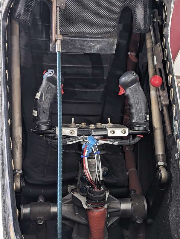 Controls of Spirit of America Sonic Arrow