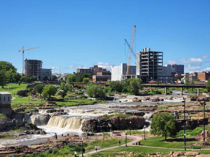 Downtown Sioux Falls and Falls Park