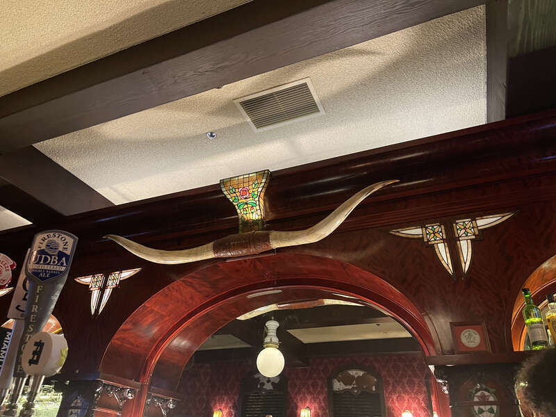 Far Western Tavern, Orcutt, California