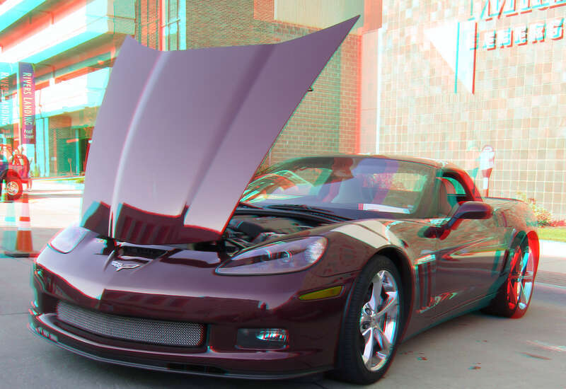 View with 3D red/cyan glasses