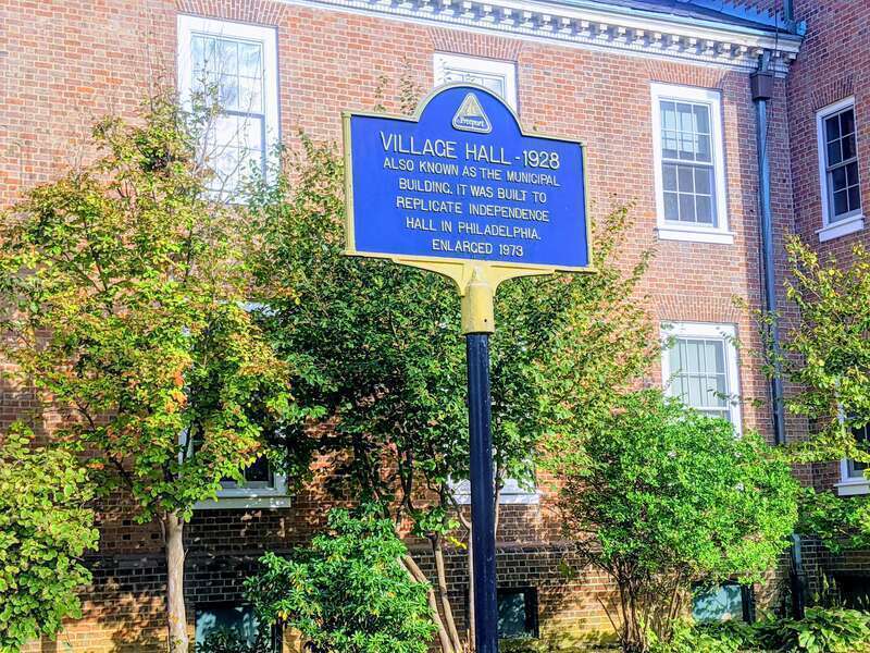 Freeport Village Hall, also known as the Municipal Building- was built in 1928 and expanded in 1973. It is a replica of Philadelphia's Independence Hall. N Ocean Ave, Freeport, NY 11520
VILLAGE HALL - 1928
ALSO KNOWN AS THE MUNICIPAL
BUILDING. IT