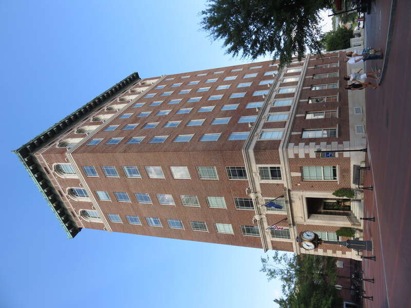 Chamber of Commerce Building in Greenville, South Carolina in 2017





This is an image of a place or building that is listed on the National Register of Historic Places in the United States of America. Its reference number is 82003854.