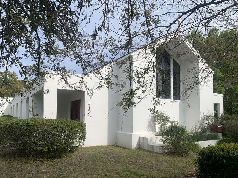 Holy Trinity Episcopal Church, 95 Folly Road, Charleston, South Carolina