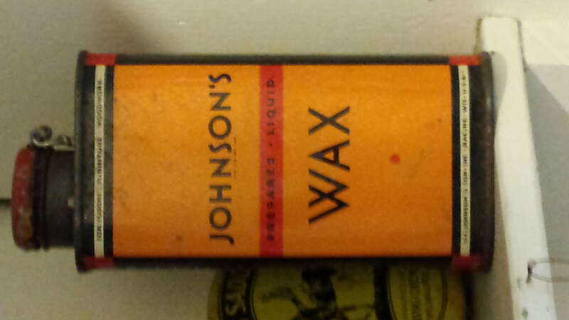 Container of Johnson's Wax at the en:Museum of American Heritage