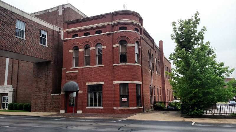 {| cellspacing=&quot;0&quot; style=&quot;text-align: left; color: inherit; background: var(--background-color-neutral-subtle,#f9f9f9); border:4px solid #b28000; solid #bbb; margin: 1px;&quot; class=&quot;layouttemplate&quot; lang=&quot;en&quot; dir=&quot;auto&quot;
| style=&quot;width:22px; height:22px;&quot;