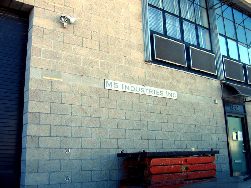 Facilities of M5 Industries, Inc., 1268 Missouri St., San Francisco, CA 94107, Tel. +1 415-550-0688Photo by Matthew McPhersonEquipment: Canon Powershot A95, Adobe Photoshop