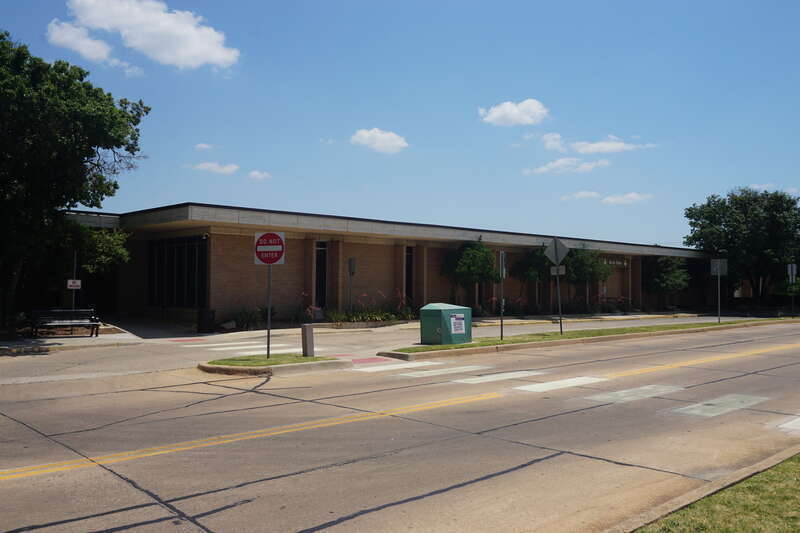 Norman Public Library Central in Norman, Oklahoma (United States).