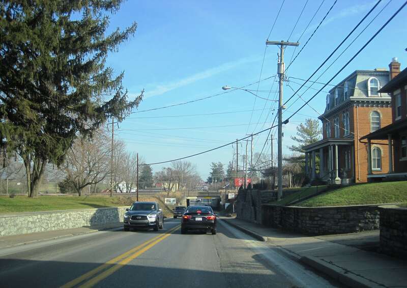 Photo of eastbound Pennsylvania Route 340 (Old Philadelphia Pike) in the East Lampeter Township, Pennsylvania village of Bird-in-Hand. Photo taken looking east between Enterprise Drive and Railroad Avenue.