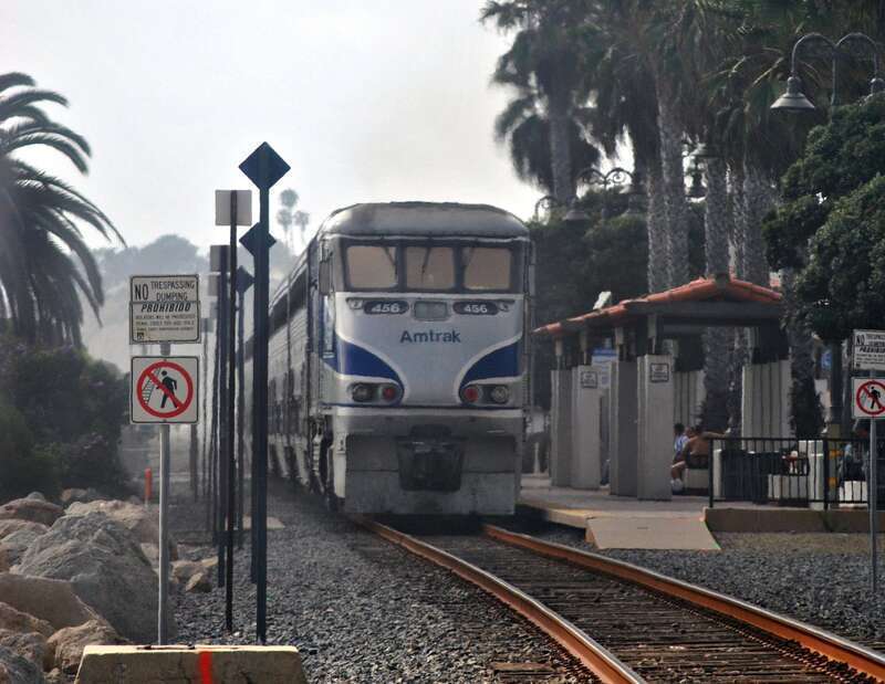 Pacific Surfliner at San Clemente Pier station in July 2011