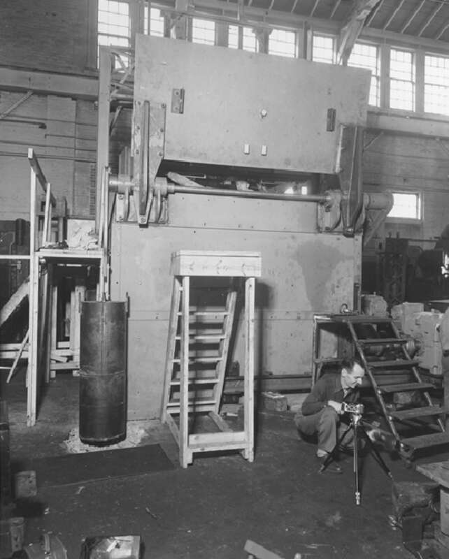 Creator(s): General Services Administration. National Archives and Records Service. Office of Educational Programs. Education Division. ?-4/1/1985
Series: Historic Photograph File of National Archives Events and Personnel, 1935 - 1975
Record Group