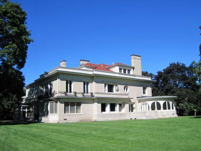 The Pleasant Home in Oak Park, a national landmark (1897). George W. Maher worked in Joseph L. Silsbee's firm in Chicago, working as a draftsmen alongside Frank Lloyd Wright and George Grant Elmslie. In 1888, Maher left the firm to start his own