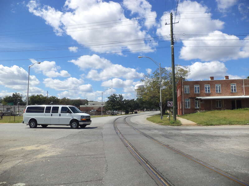 R Tracks heading West on Roosevelt St, Albany, Dougherty County, Georgia