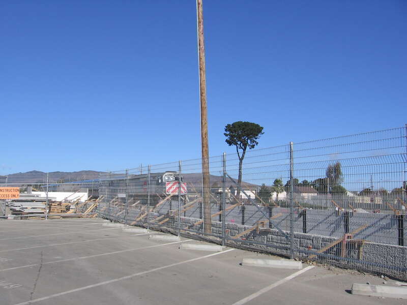 This is the reconstruction of the San Bruno (Caltrain station) in San Bruno, California, USA.  The new station will lie along the elevated overpasses of Angus, San Mateo, and San Bruno Avenues.