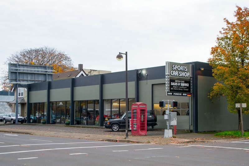 The site of the third cabin occupied by Eugene Skinner in Oregon at the corner of West Sixth Avenue and Lincoln Street, Skinner's second cabin in Eugene. The site is marked by an English telephone box.
