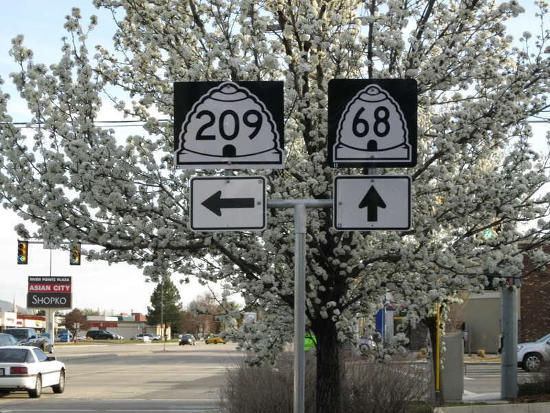 UT-68/209 Junction, Looking South