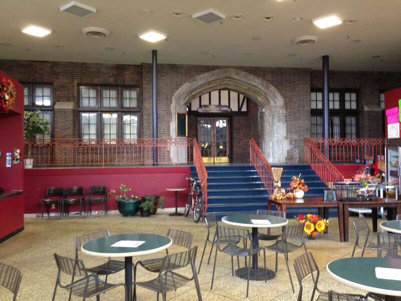 Entrance of Urbana Lankmark Hotel in Lincoln Mall