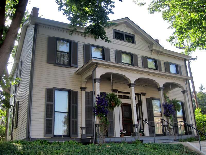 The Vachel Lindsay House in Springfield, a national landmark (1879). It was the birthplace and home of Vachel Lindsay, a poet who wrote in verses that were meant to be sung. He became part of the poetic renaissance movement in the 1910s along with