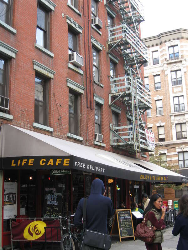 This photo is of Wikis Take Manhattan goal code F19, Life Cafe.