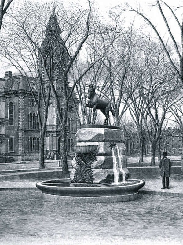 Waterbury (Connecticut): The Welton Fountain (or &quot;Horse on the Green&quot;) and the old City Hall. Before 1897.