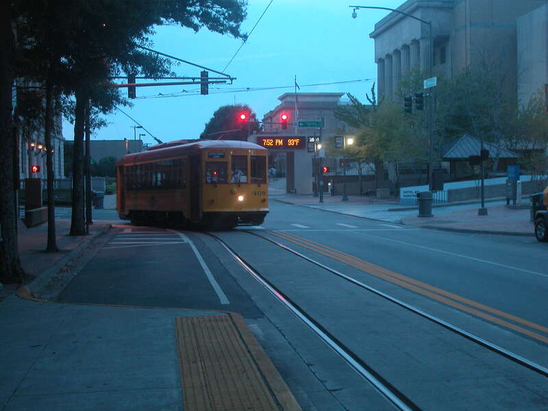 20050815 49 CATS 408 Markham St. @ Spring St.