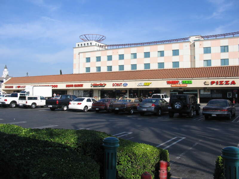 Anaheim Resort Centre