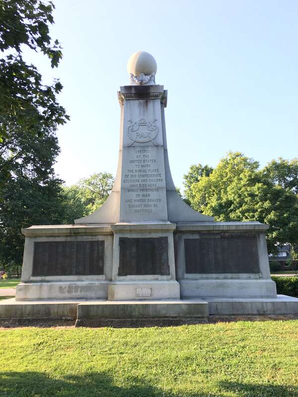 w:Confederate Soldiers and Sailors Monument (Indianapolis) in Garfield Park, Indianapolis, USA