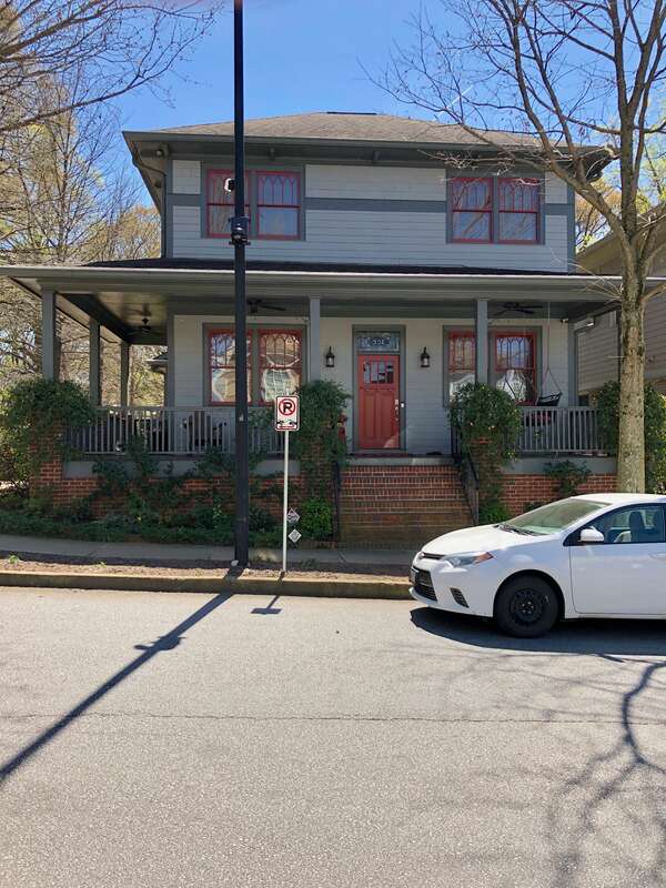 A development from the early 2000s, Glenwood Park is located at the east end of Atlanta's Grant Park neighborhood, and was designed by the firm Historical Concepts, utilizing high-quality neo-traditional design with a modern twist.