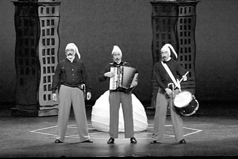 The Flying Karamazov Brothers in  &quot;LIFE: A Guide for the Perplexed&quot;