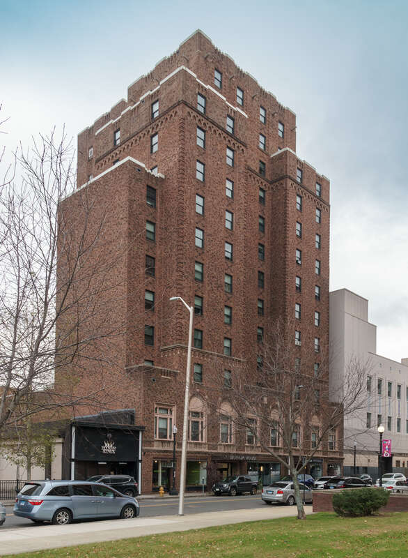Hotel Beach, aka Hotel Barnum, aka Barnum House Apartments, Bridgeport, Connecticut (1928). 140 Fairfield Avenue. designed by the firm of Thomas, Martin and Fitzpatrick.