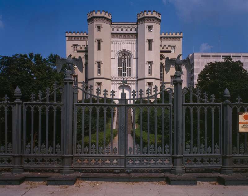 Louisana State Capitol, North Boulevard, Saint Philip, America &amp;amp; Front Streets, Baton Rouge, East Baton Rouge Parish, LA - west facade with gate.