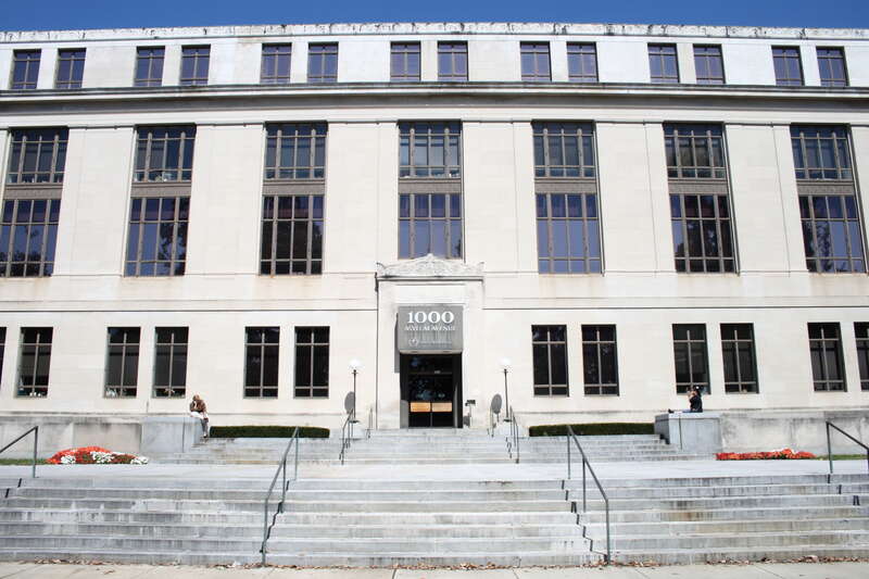 1000 Asylum Avenue in Hartford, Connecticut, St. Francis Hospital and Medical Center


Camera location41° 46′ 21.09″ N, 72° 41′ 55.72″ W View this and other nearby images on: OpenStreetMap 41.772526;  -72.698810