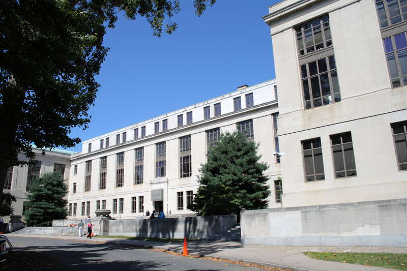 1000 Asylum Avenue in Hartford, Connecticut, St. Francis Hospital and Medical Center


Camera location41° 46′ 20.05″ N, 72° 41′ 54.23″ W View this and other nearby images on: OpenStreetMap 41.772236;  -72.698397