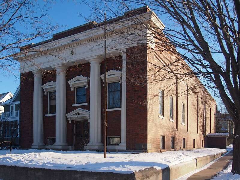 Triune Masonic Temple, St Paul, Minnesota, USA 





This is an image of a place or building that is listed on the National Register of Historic Places in the United States of America. Its reference number is 80002127.