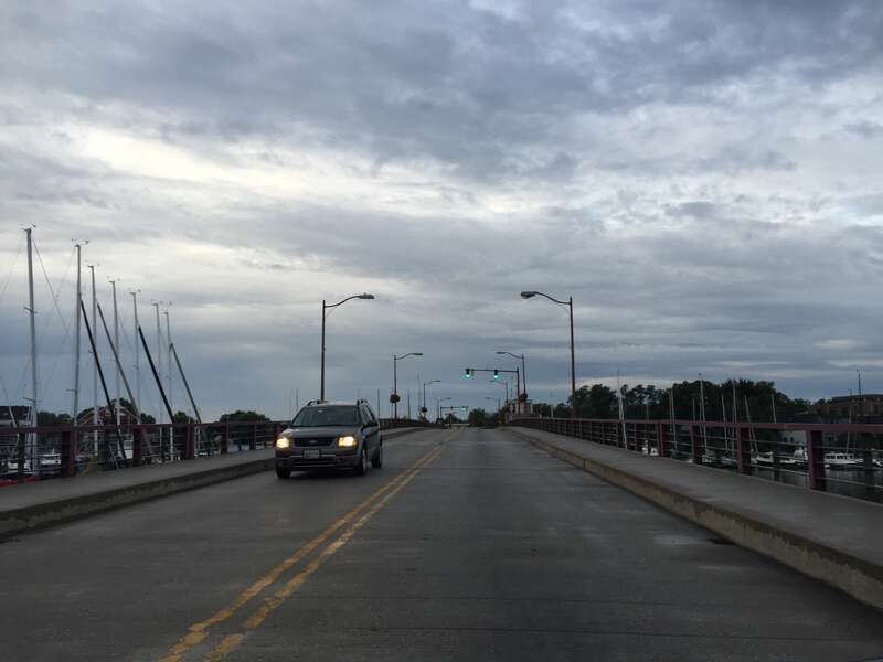 View south along Maryland State Route 181 (6th Street Bridge) crossing Spa Creek in Annapolis, Anne Arundel County, Maryland