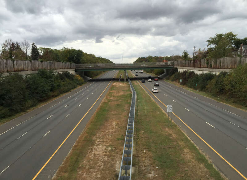 View south along Interstate 295 (Camden Freeway) from the overpass for South Clinton Avenue in Hamilton Township, Mercer County, New Jersey