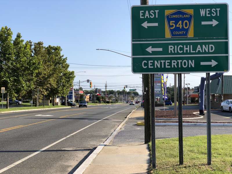 View south along New Jersey State Route 47 (Delsea Drive) just north of Cumberland County Route 540 (West Park Avenue) in Vineland, Cumberland County, New Jersey