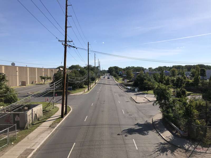 View east along Hudson County Route 508 (Newark-Jersey City Turnpike) from the overpass for the rail line between Greenfield Avenue and Bergen Avenue in Kearny, Hudson County, New Jersey