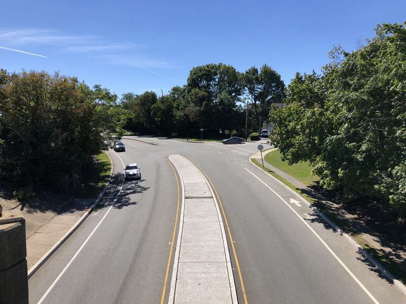 View south along Passaic County Route 509 (Broad Street) from the overpass for New Jersey State Route 19 (Paterson Peripheral) in Clifton, Passaic County, New Jersey